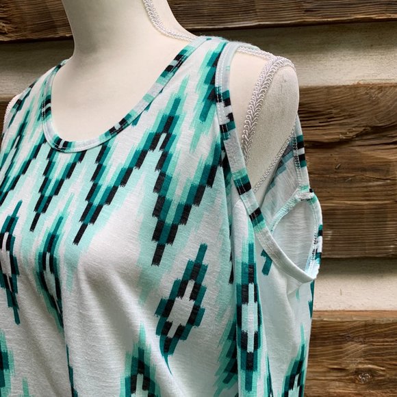 CHARMING CHARLIE Cold Shoulder, Open Back Knit Top.  Geometric Green Black Sz S - Picture 10 of 11